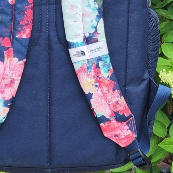 The North Face WISE GUY Turkish Sea Metric & Cosmic Floral Backpack - Picture 7 of 11